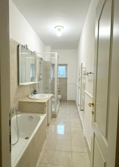 Apartment Accomodo Mit67 Trivano Linate Milan Italy